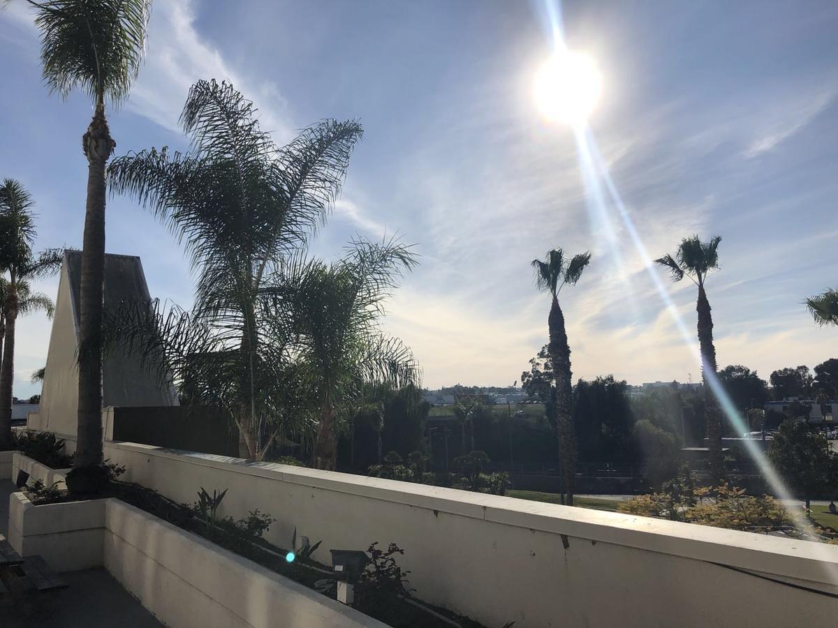 La Crystal Hotel -Los Angeles-Long Beach Area Carson Exterior photo